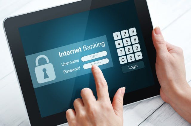 Biztonságos online bankolás – hogyan lehet az?